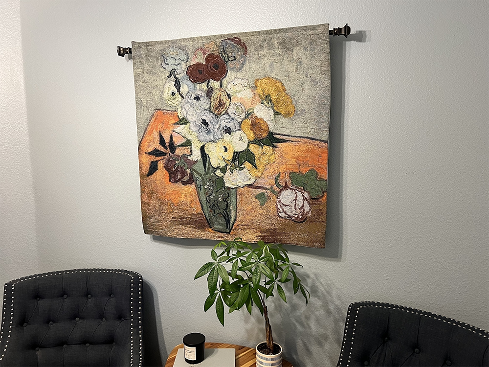 Floral tapestry wall decor