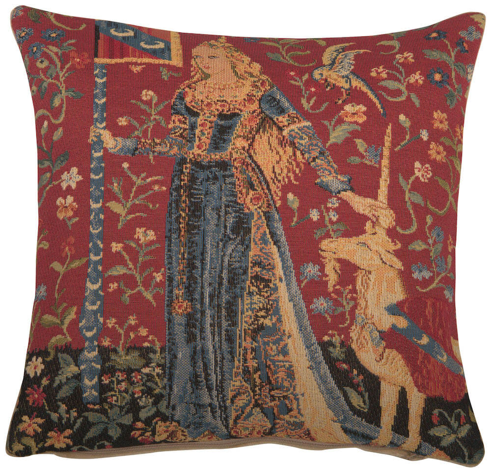 Medieval Touch Small pillow cover woven in Belgium, with a unicorn design in red tones, with a jacquard weave