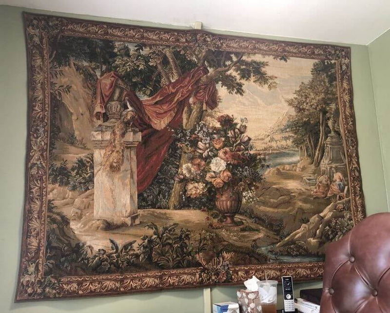 Bouquet Au Drape Fontaine French Wall Tapestry